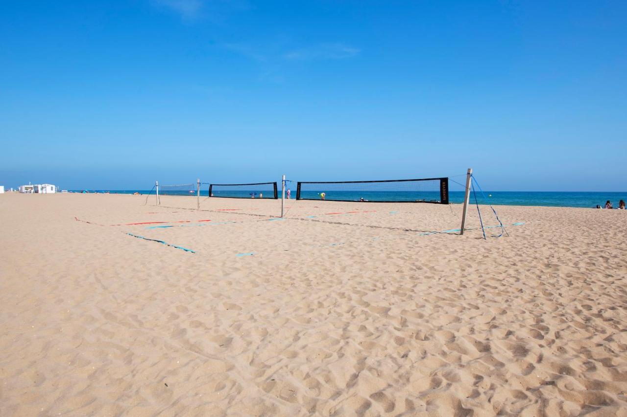 Apartamentos Marplana Castelldefels Luaran gambar
