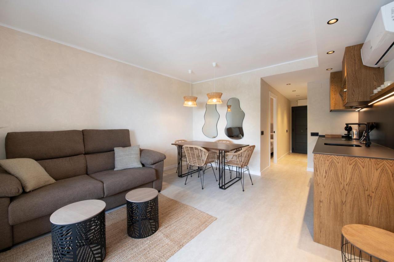 Apartamentos Marplana Castelldefels Luaran gambar