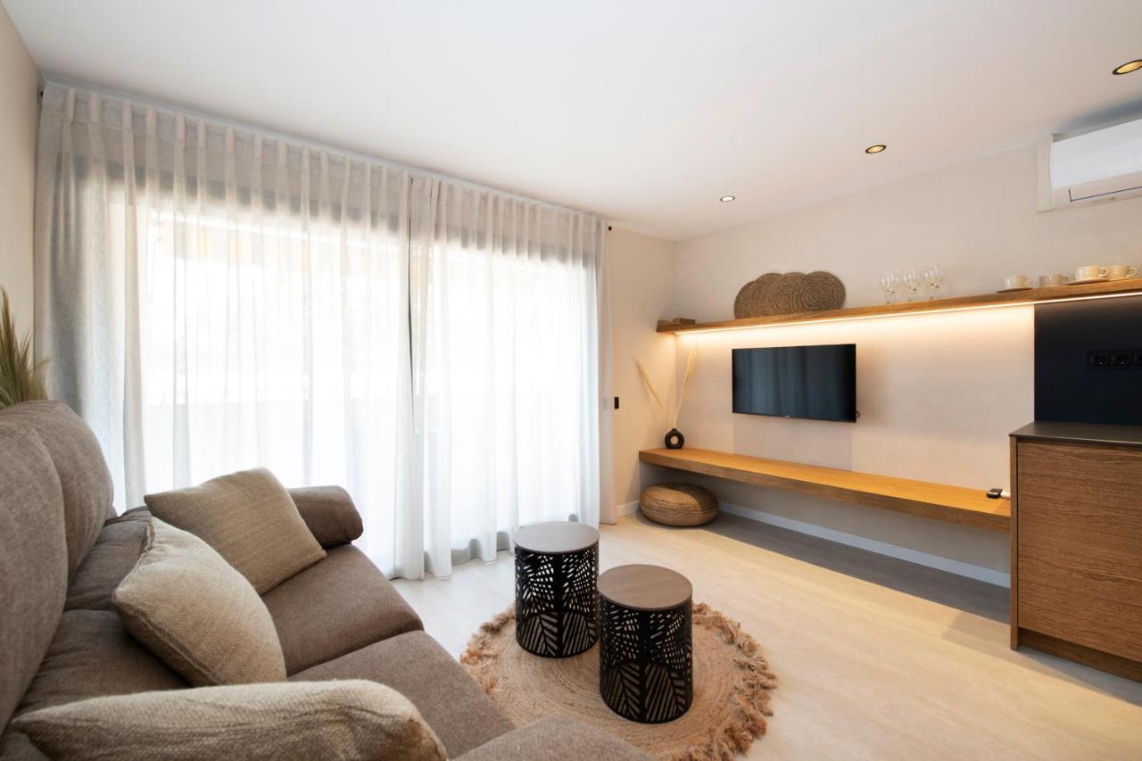 Apartamentos Marplana Castelldefels Luaran gambar