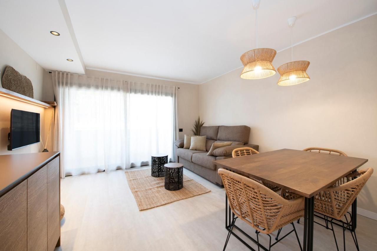 Apartamentos Marplana Castelldefels Luaran gambar