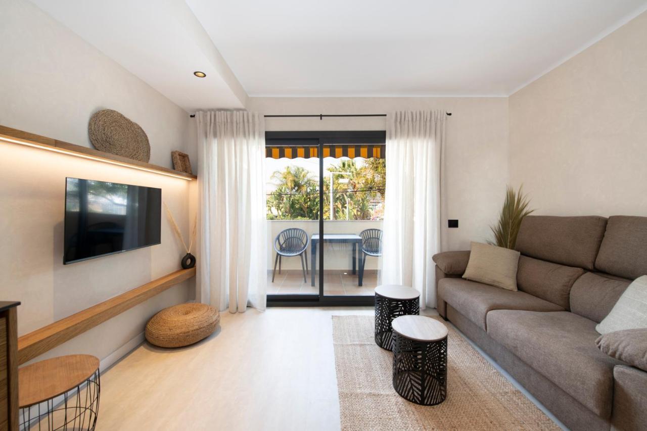 Apartamentos Marplana Castelldefels Luaran gambar