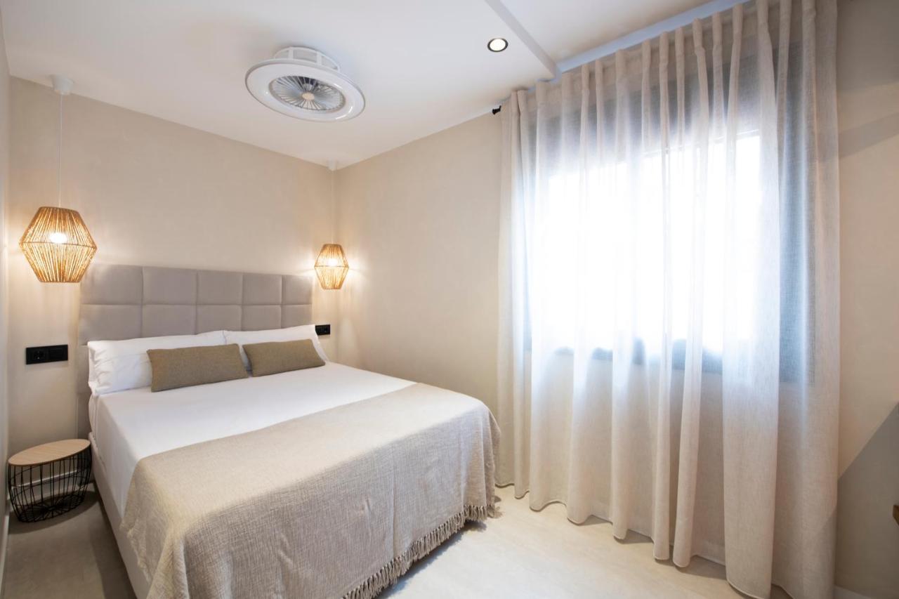 Apartamentos Marplana Castelldefels Luaran gambar